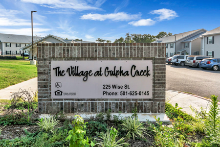 Village-at-Gulpha-Creek 02
